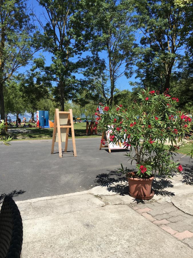 Bed and Breakfast Piccolo Panzio Balatonfenyves Exterior foto